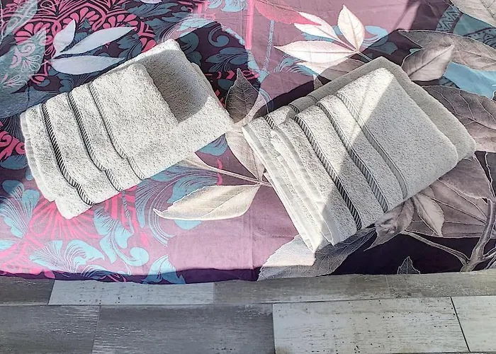 8 - Proche Tram, Bale, Autoroute Διαμέρισμα *